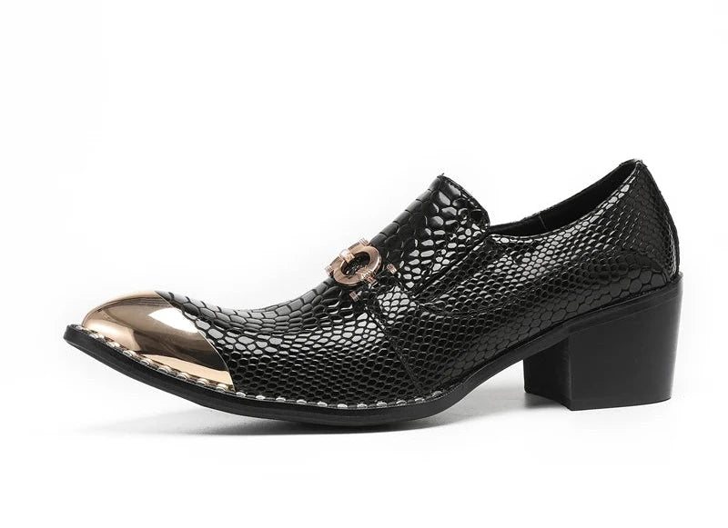 Côté mocassin à tête cuivré noir