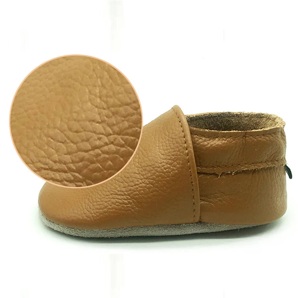 Détail mocassin bébé